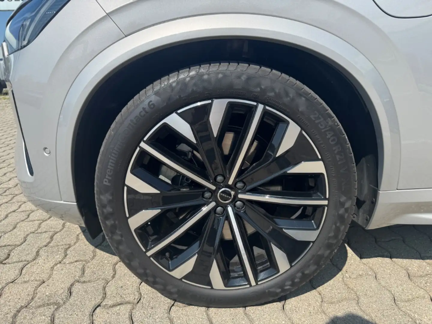 Volvo XC90 Ultra Dark Recharge Plug-In Hybrid AWD T8 Twin Eng Zilver - 2