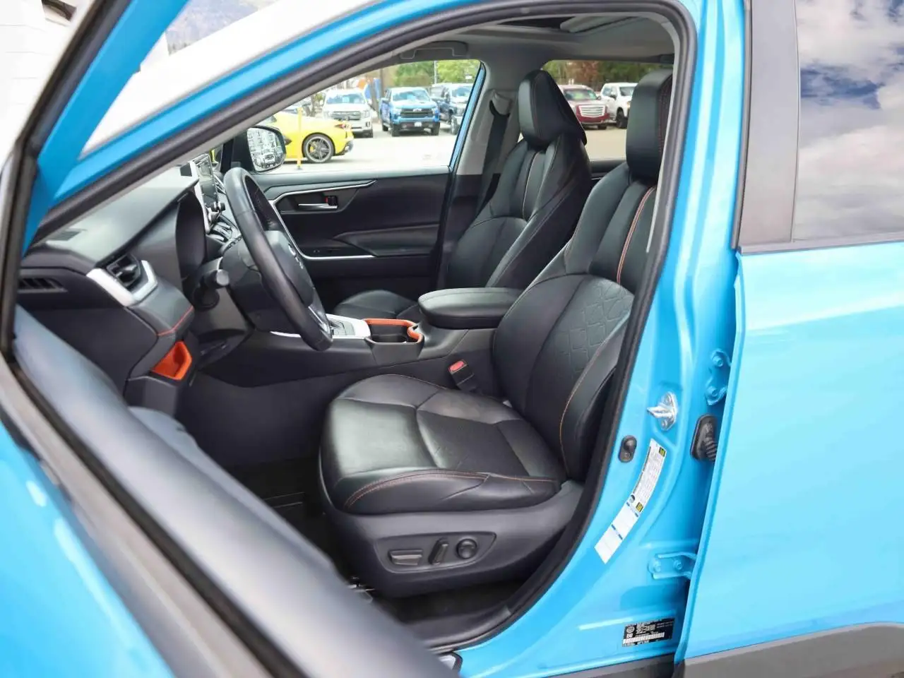 Toyota RAV 4 снимка Toyota RAV 4