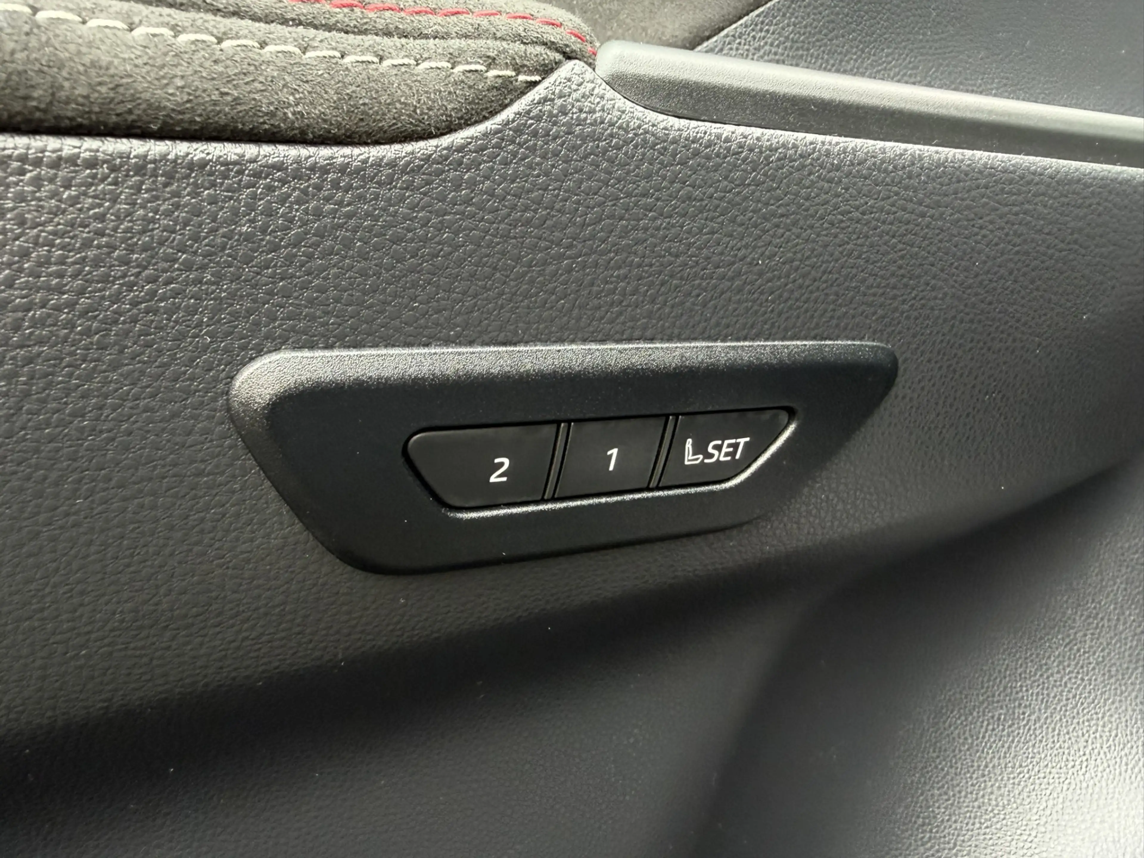 Toyota C-HR 2.0 Hybrid 200 GR SPORT Première Edition — photo 17