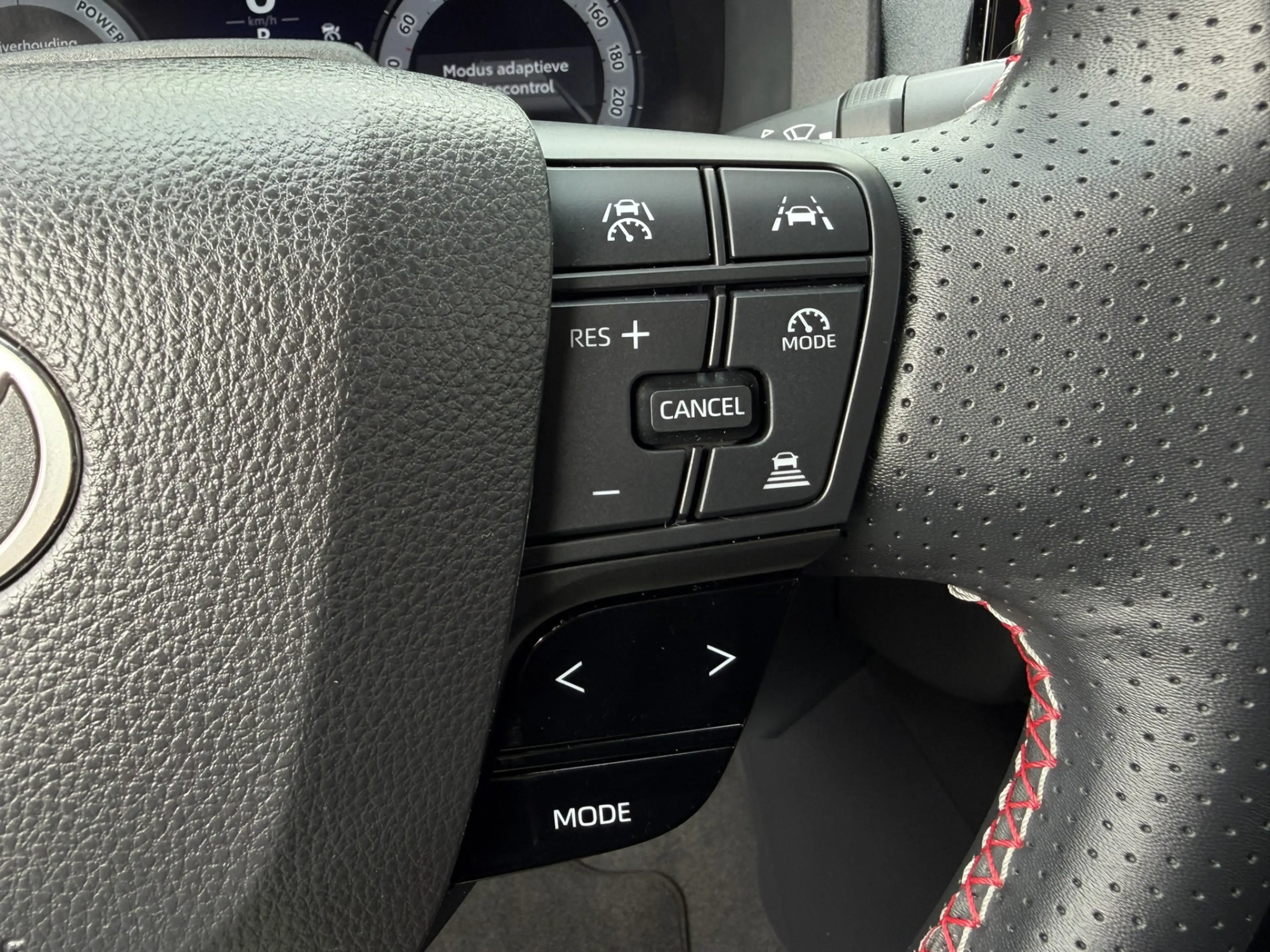 Toyota C-HR 2.0 Hybrid 200 GR SPORT Première Edition — photo 15