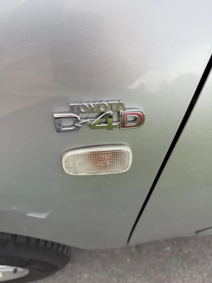 Toyota RAV 4 RAV4 2,0 D-4D 4WD - 2