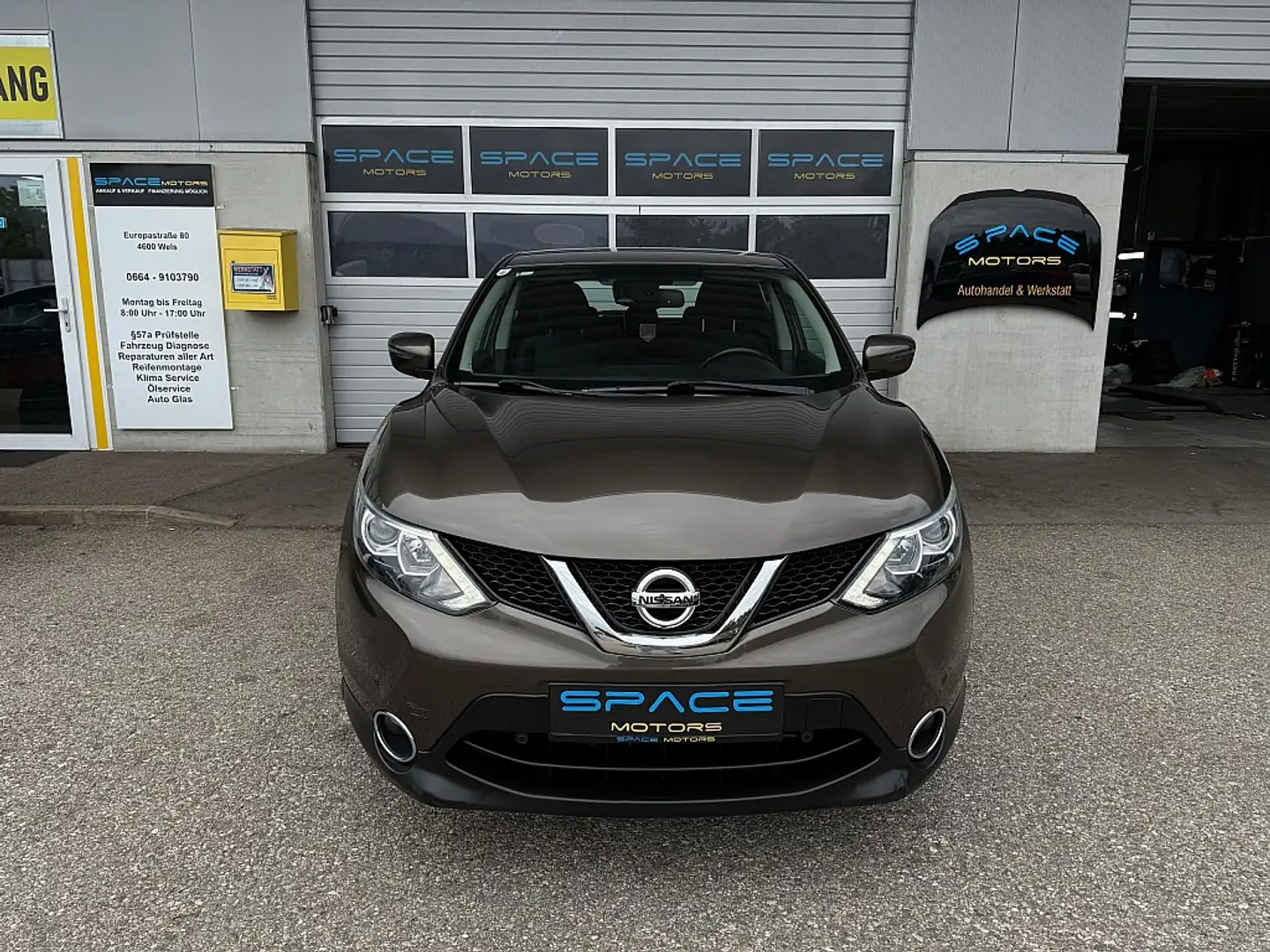 Nissan Qashqai 1,2 DIG-T Acenta Braun - 2