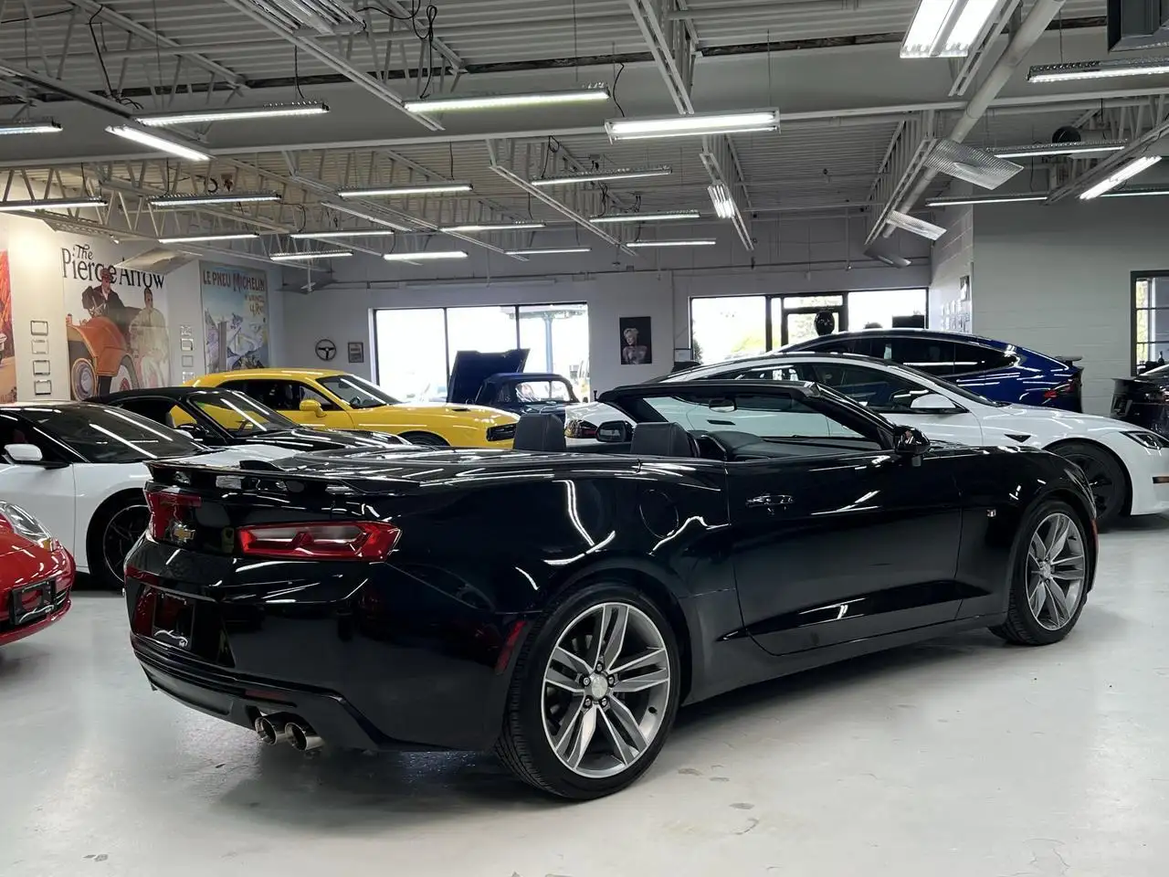 Chevrolet Camaro снимка Chevrolet Camaro