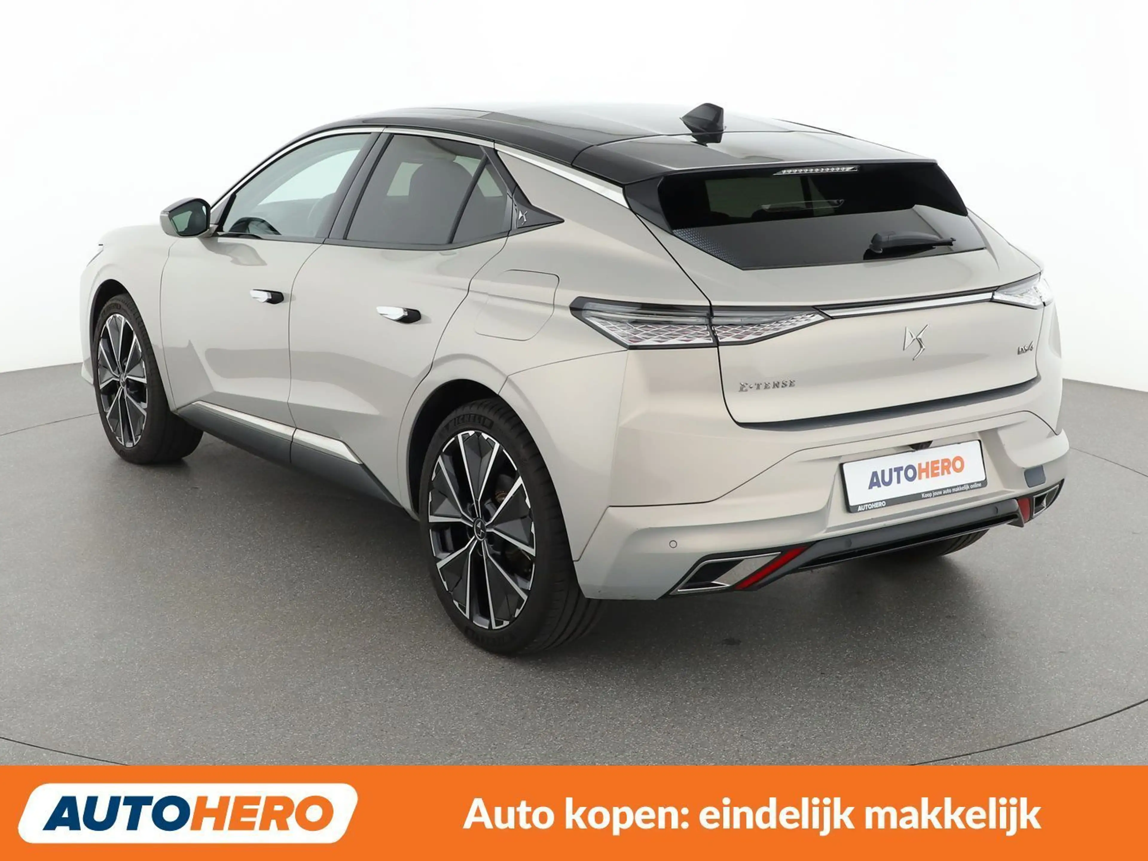 DS Automobiles DS 4 1.6 E-Tense Hybrid Rivoli — photo 4
