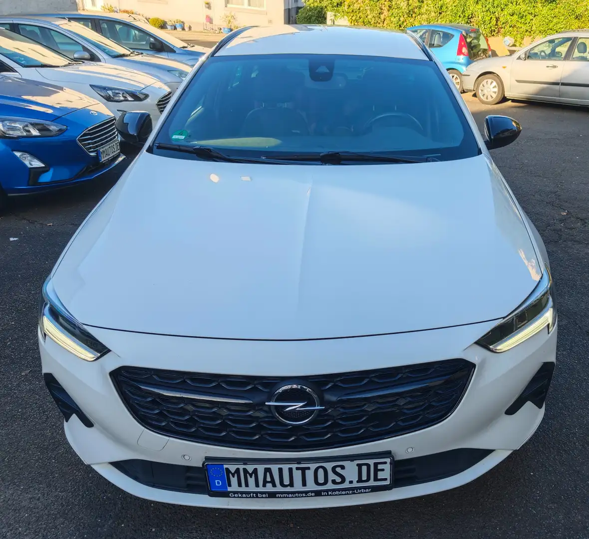 Opel Insignia Ultimate 4x4, 2022, 174 PS, 2.0 Diesel Weiß - 2