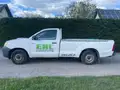  Keine Haftung für Tippfehler und Irrtümer!Ankauf,Finanzierung,Inzahlungnahme,Tausch von allen Fahrzeugen,zB US Cars,Oldtimer,Exoten,Boote,Land und Baumaschinen,alles anbieten!Auch Ablösung laufender Kredite!!!
3. Bremsleuchte, Airbag Fahrer-/Beifahrerseite, Antenne mechanisch, Gurtstraffer vorn, Karosserie: 2-türig, Lastabhängiges Sperrdifferential, Lenkrad (3-Speichen), Lenksäule (Lenkrad) verstellbar, Leuchtweitenregelung, Motor 2,5 Ltr. - 88 kW Turbodiesel, Nebelschlussleuchte, Radstand 3085 mm, Scheinwerfer H4, Schmutzfänger hinten, Schmutzfänger vorn, Schutzrahmen vor Kabinenrückwand, Seitenaufprallschutz, Sitzbezug / Polsterung: Stoff, Wärmeschutzverglasung getönt,Guter Zustand
Bevorzugt an Handel,Export und Gewerbe!!![ Keine Haftung für Tippfehler und Irrtümer!Ankauf,Finanzierung,Inzahlungnahme,Tausch von allen Fahrzeugen,zB US Cars,Oldtimer,Exoten,Boote,Land und Baumaschinen,alles anbieten!Auch Ablösung laufender Kredite!!!
Insurance
![