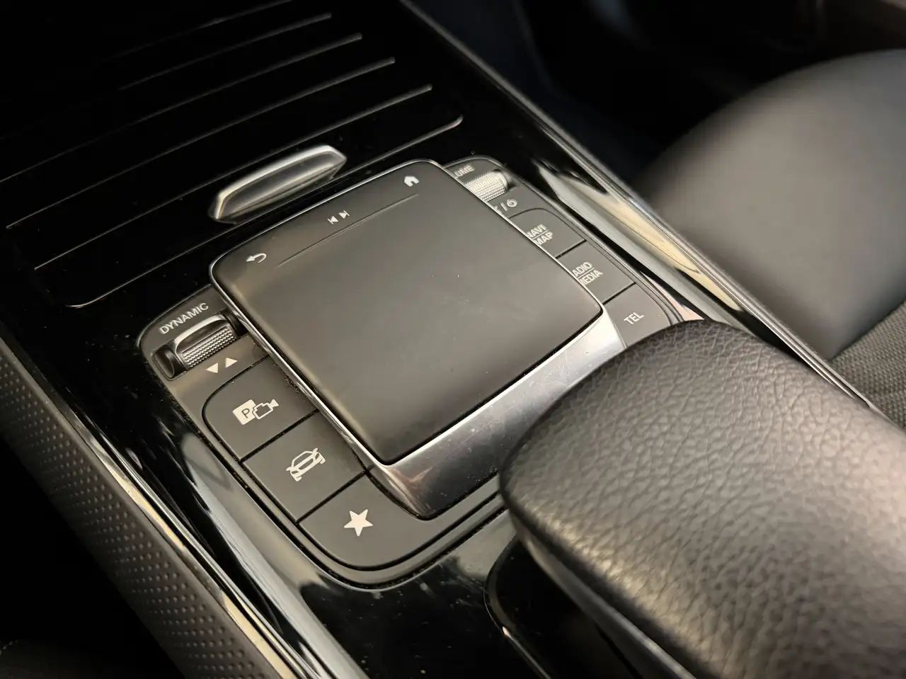 Mercedes-Benz GLA 250 GLA 250 e PHEV Business Line 20