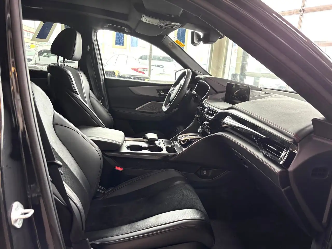 Acura MDX снимка Acura MDX