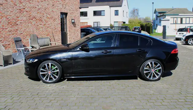 Jaguar XE XE 2.0 T R-Sport Automaat !! R-Sport + Black Pack!
