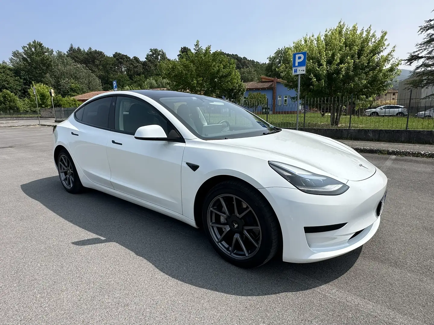 Tesla Model 3 Standard rwd Plus - 1