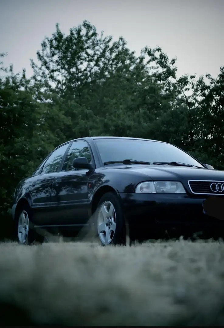 Audi A4 1.6 - 2