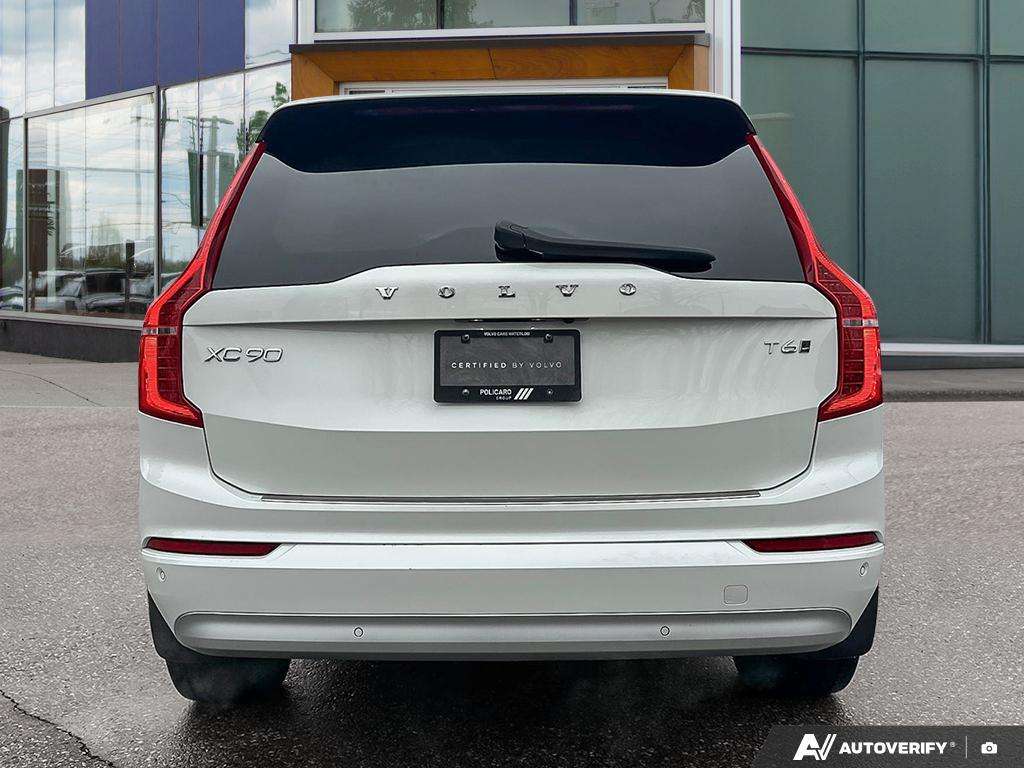2022 Volvo XC90 T6 Momentum 7 Passenger alt 5