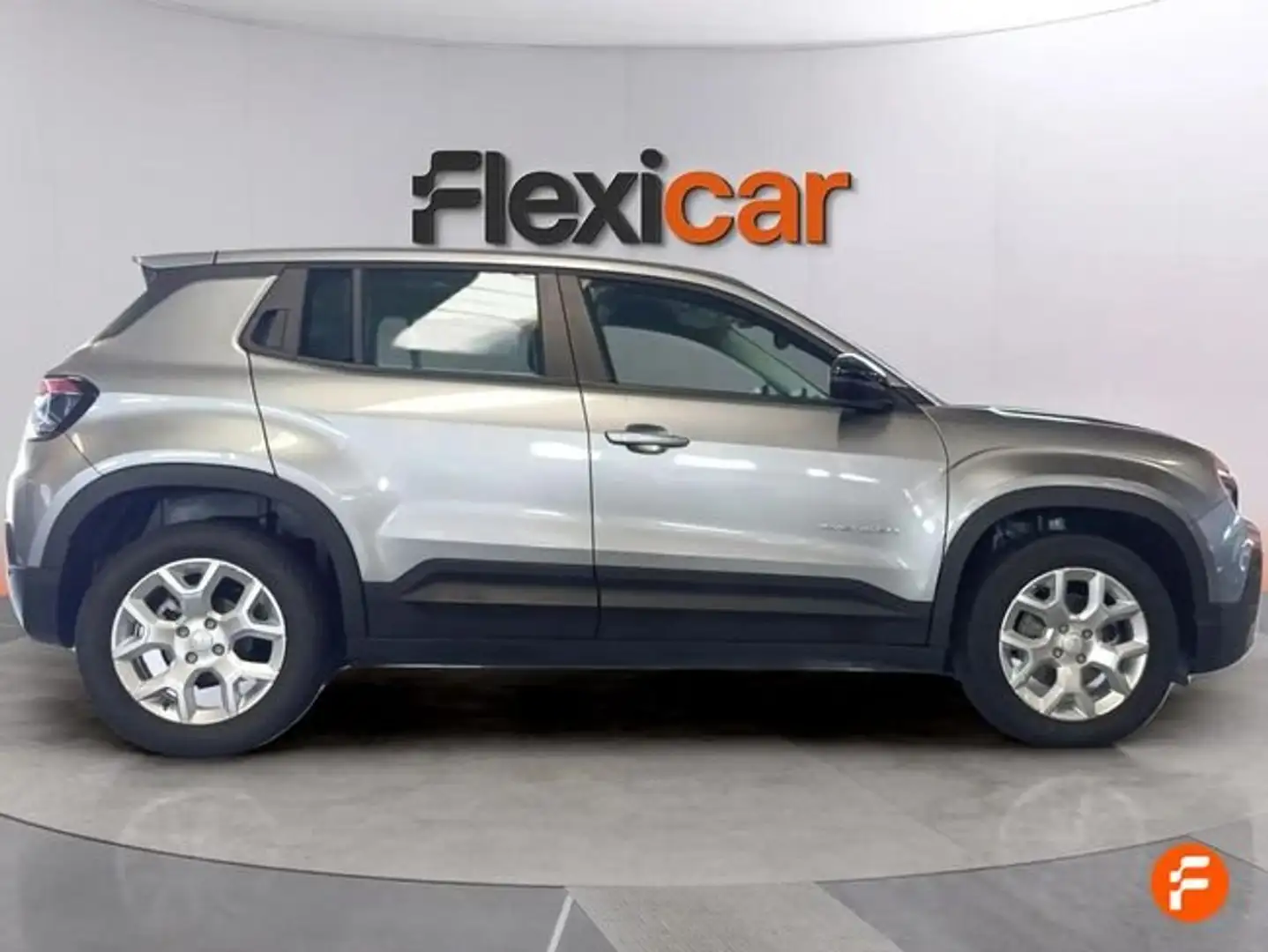 Jeep Avenger 1.2 eHybrid 74kW (100CV) Altitude Gris - 2