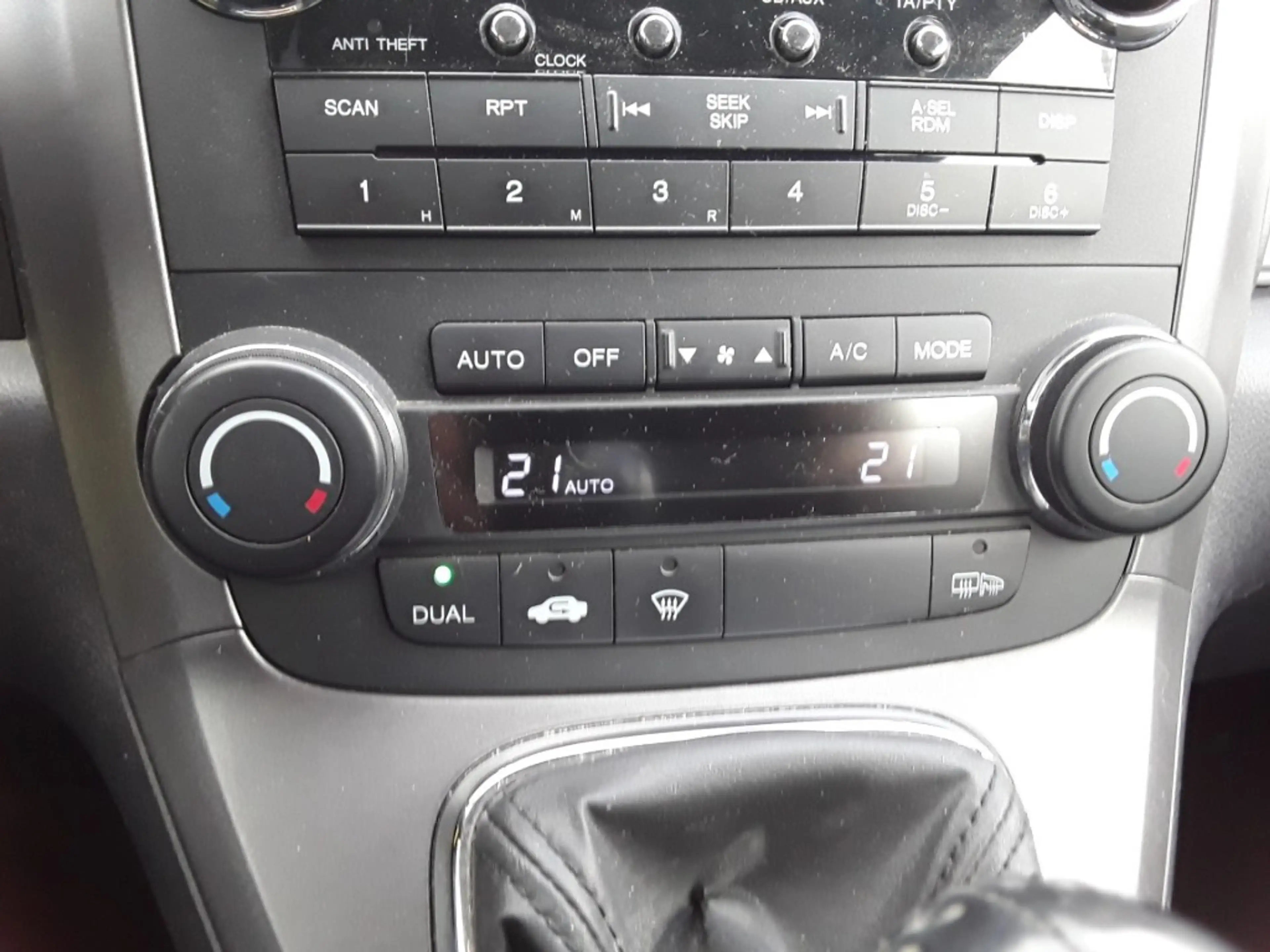 Honda CR-V 2.0I ELEGANCE — photo 28