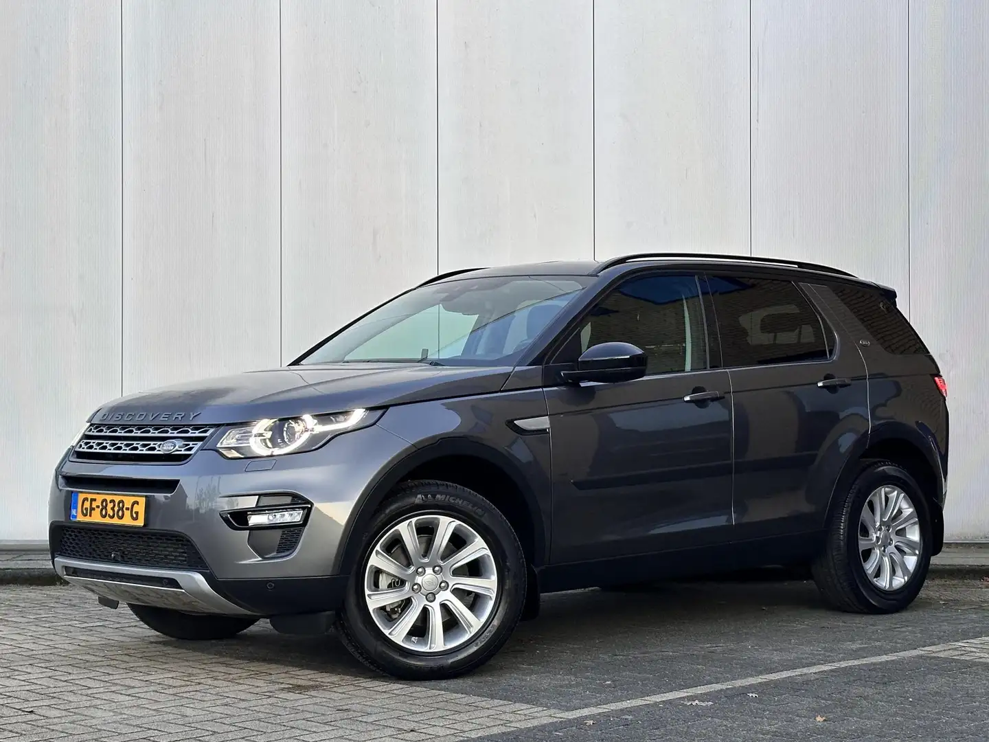 Land Rover Discovery Sport 2.2 TD4 4WD HSE Luxury Dealeronderhouden l 1e Eig. Gris - 2