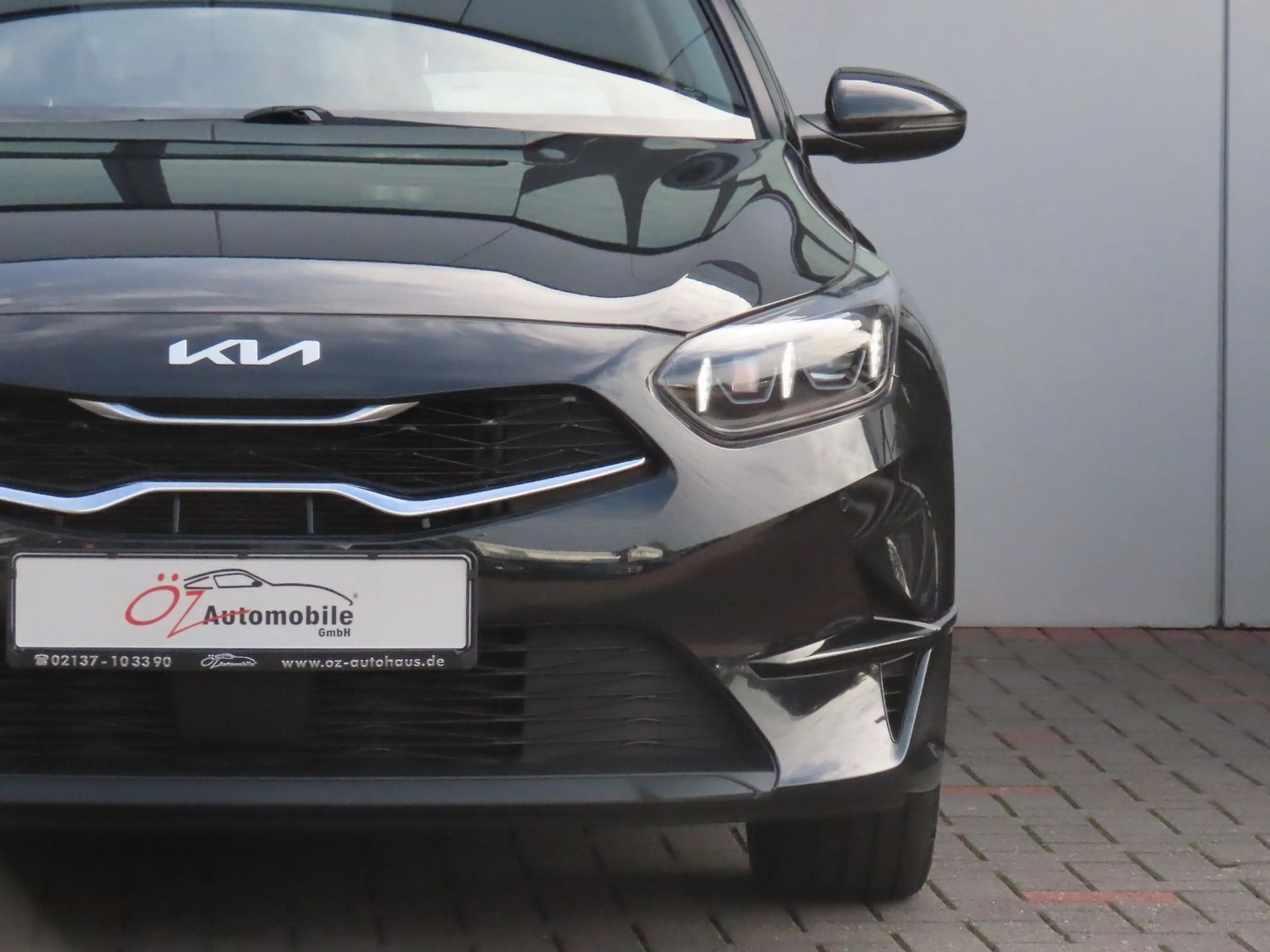 Kia Ceed SW / cee'd SW cee'd SW 1.6 CRDI Autom. Leder Sitzlüftung Klima — photo 4