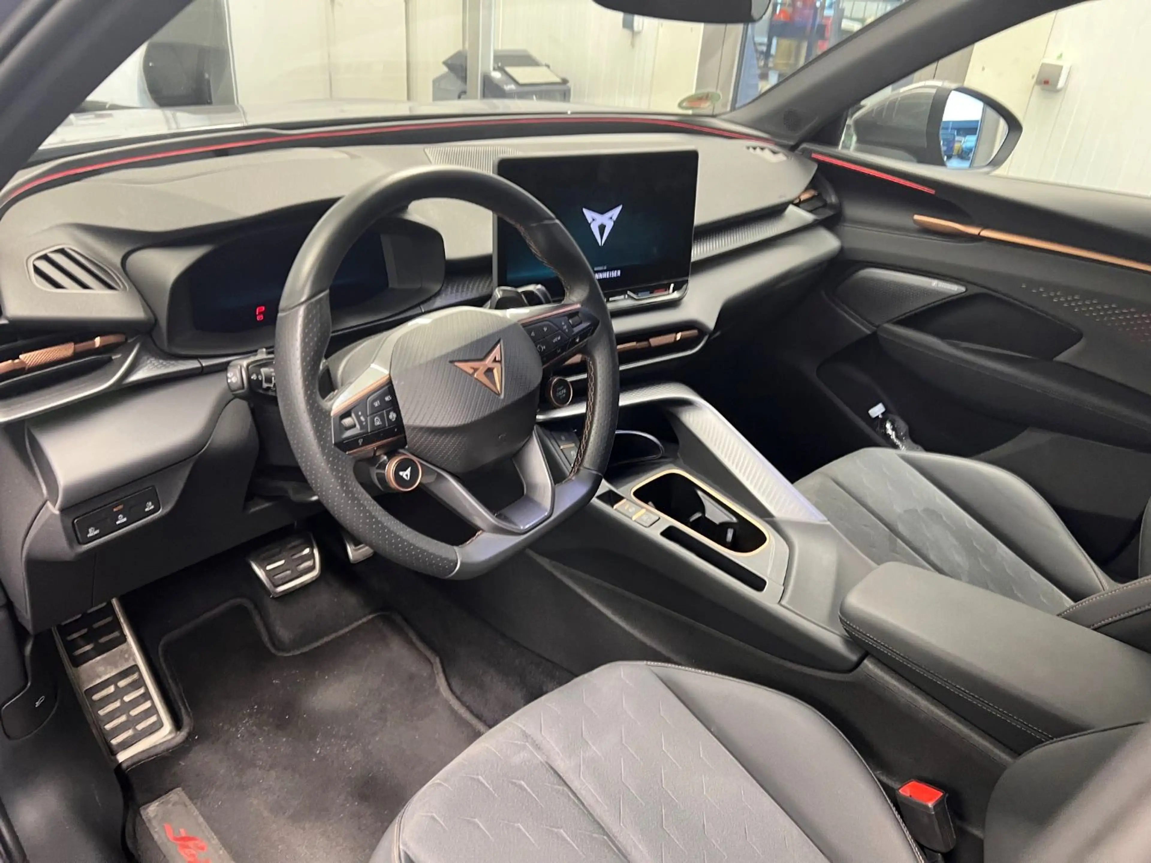CUPRA Terramar 2.0 TSI 4Drive VZ ACC+Allrad+Navi+Pano — photo 4