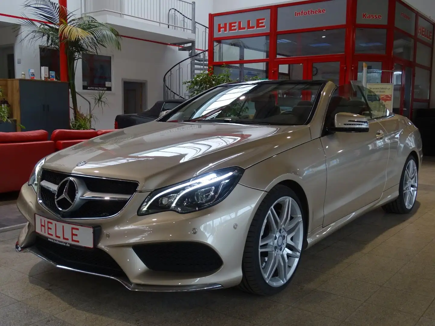 Mercedes-Benz E 500 Cabrio AMG*360°+MEMORY+LED+NAVI Silber - 2