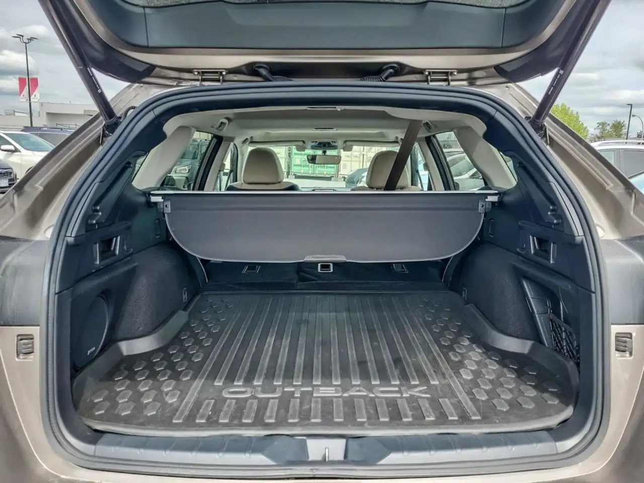 Subaru OUTBACK photo Subaru OUTBACK