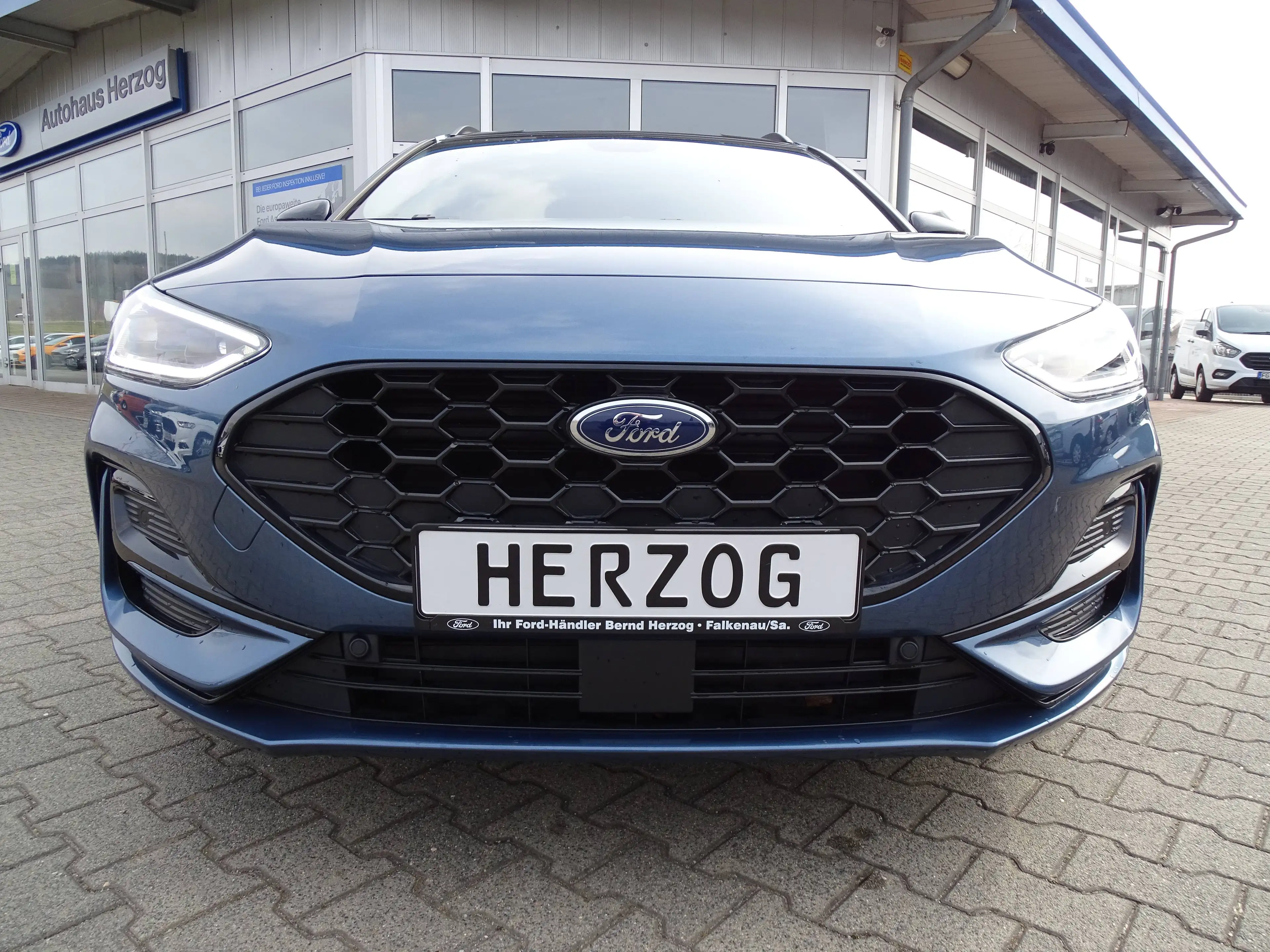 Ford Focus ST-Line X Turnier — photo 7