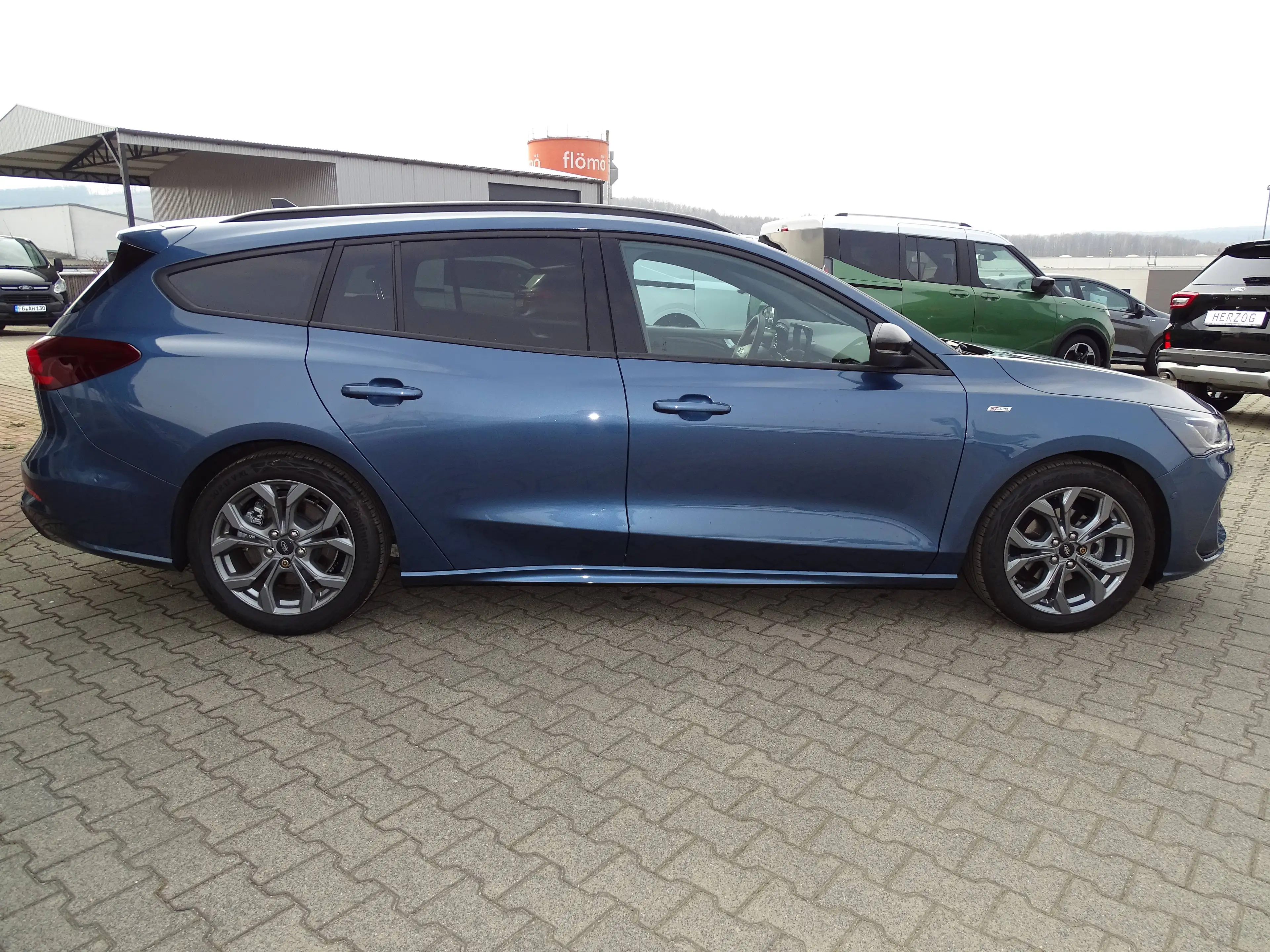 Ford Focus ST-Line X Turnier — photo 5