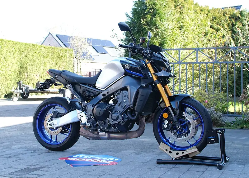 Yamaha MT-09 - foto 2