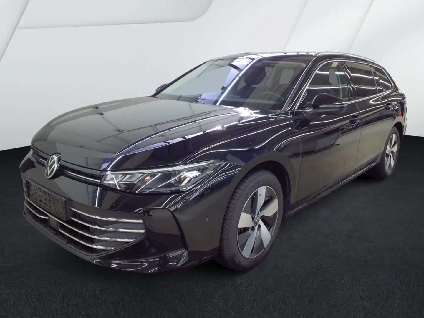 Volkswagen Passat Var. 1.5 eTSI Business DSG AHK*NAV*ACC*RFK Schwarz - 2