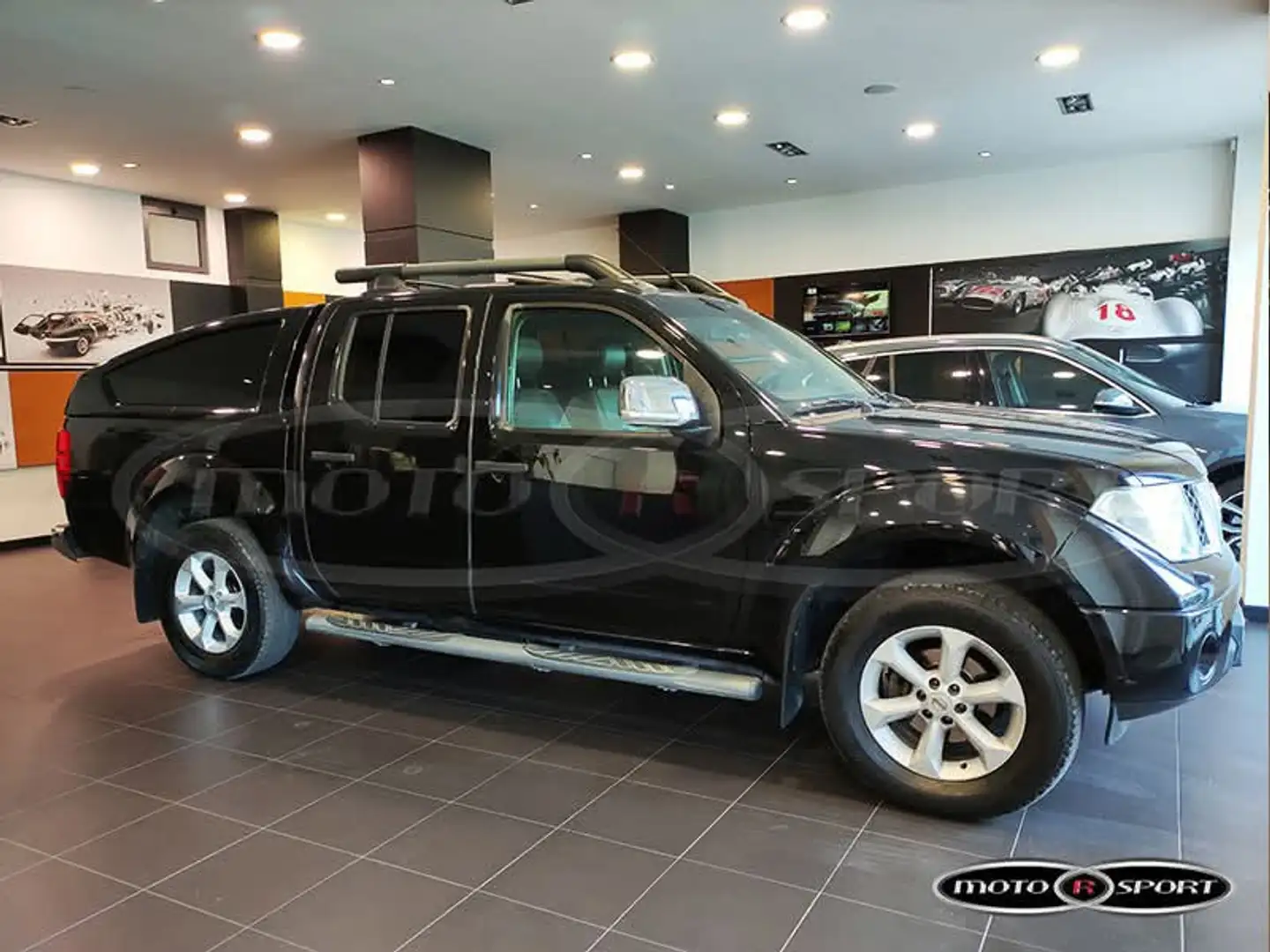 Nissan Navara d.cab 2.5 dci LE 174cv - 2