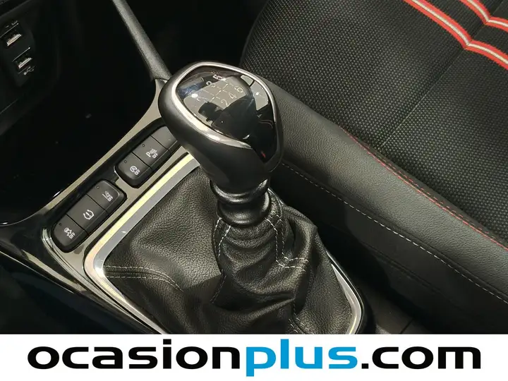 Opel Crossland 2023, foto 5