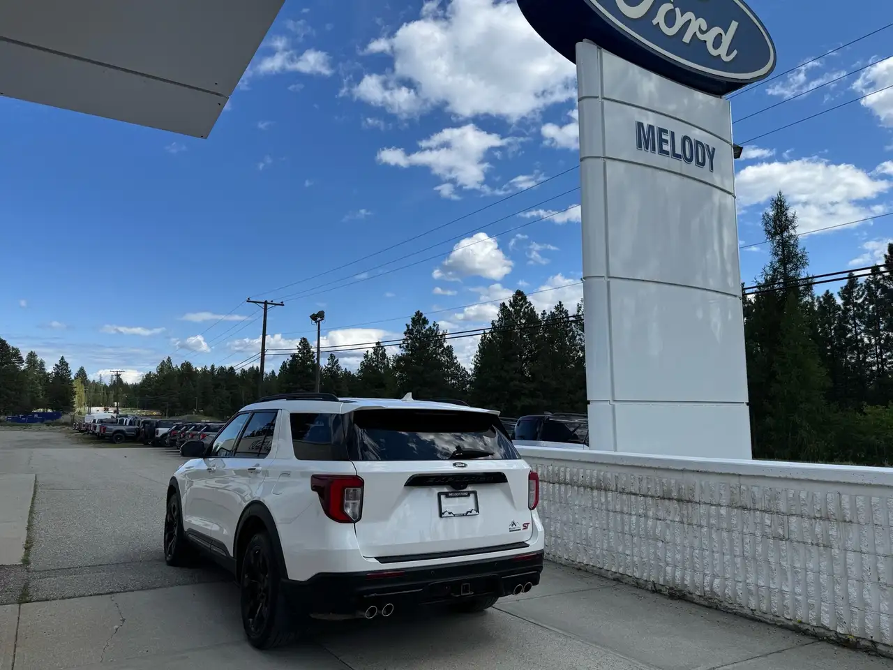 Ford Explorer снимка Ford Explorer
