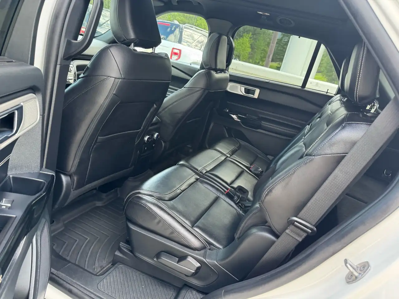 Ford Explorer снимка Ford Explorer