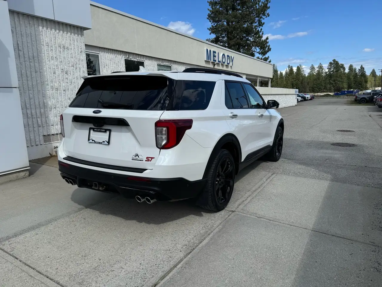 Ford Explorer снимка Ford Explorer