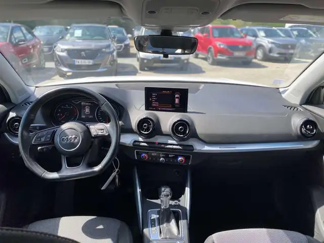 Audi Q2 view 7