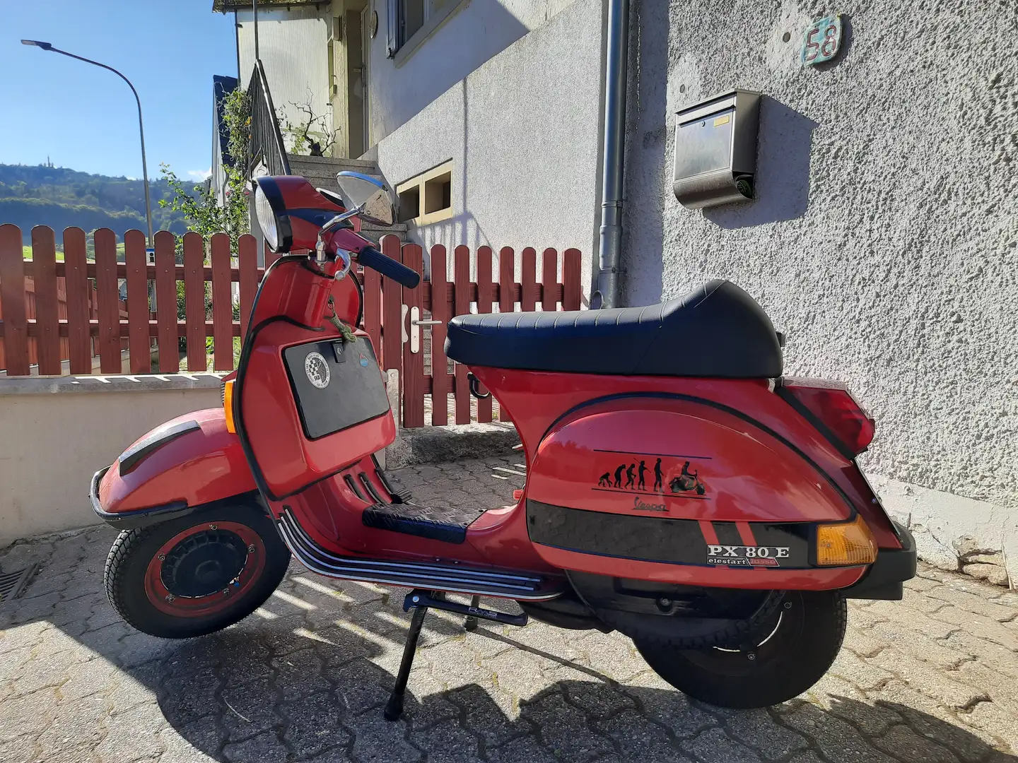 Vespa PX 80 Lusso Vespa PX 80 E Lusso Rot - 1