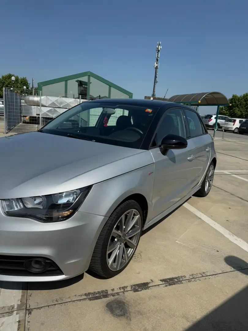 Audi A1 Sportback 1.2 tfsi S Line Edition - 1