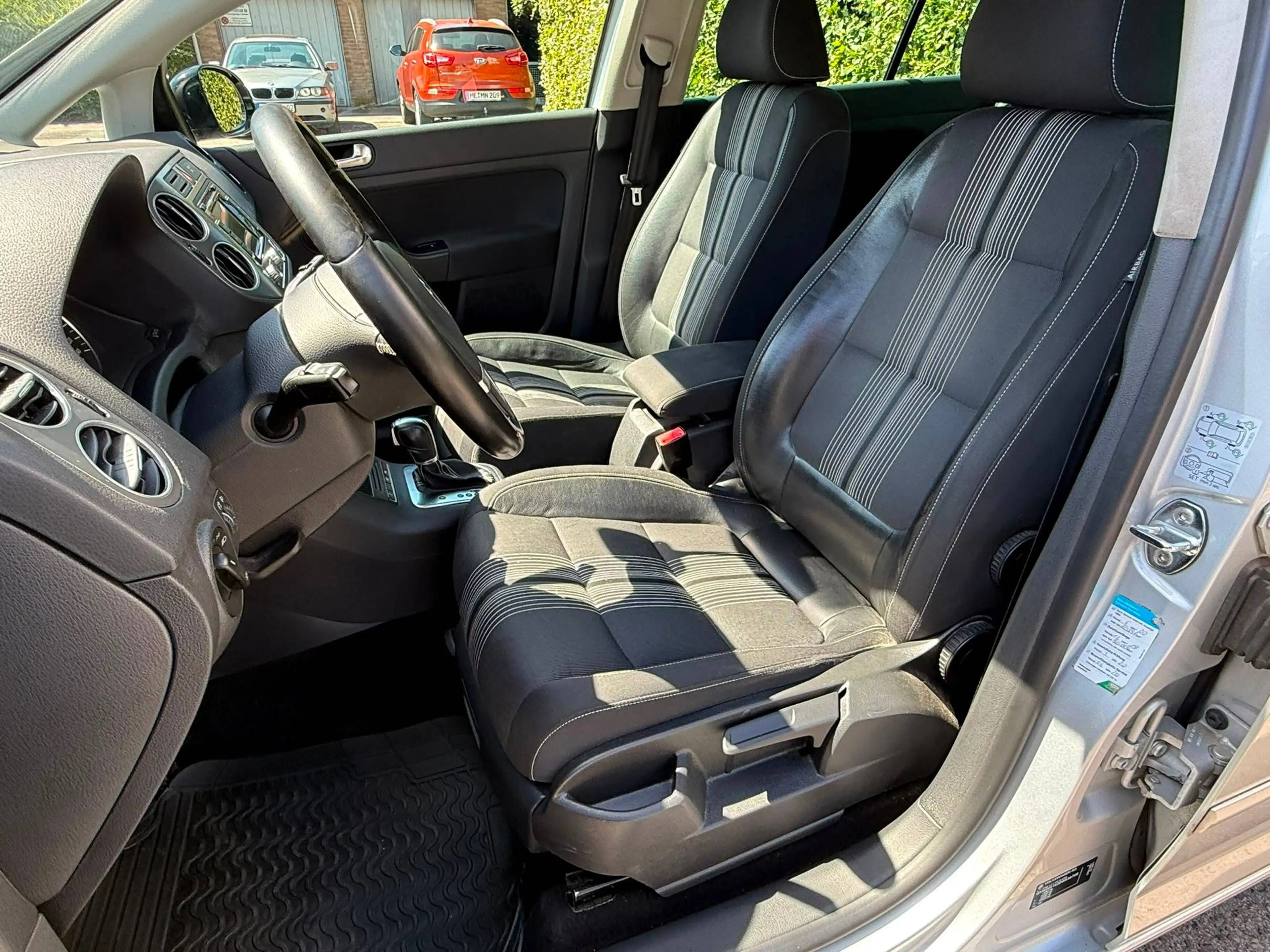Volkswagen Golf Plus IV 1.4 TSI Match*2. Hand*Tüv und Service NEU — photo 10