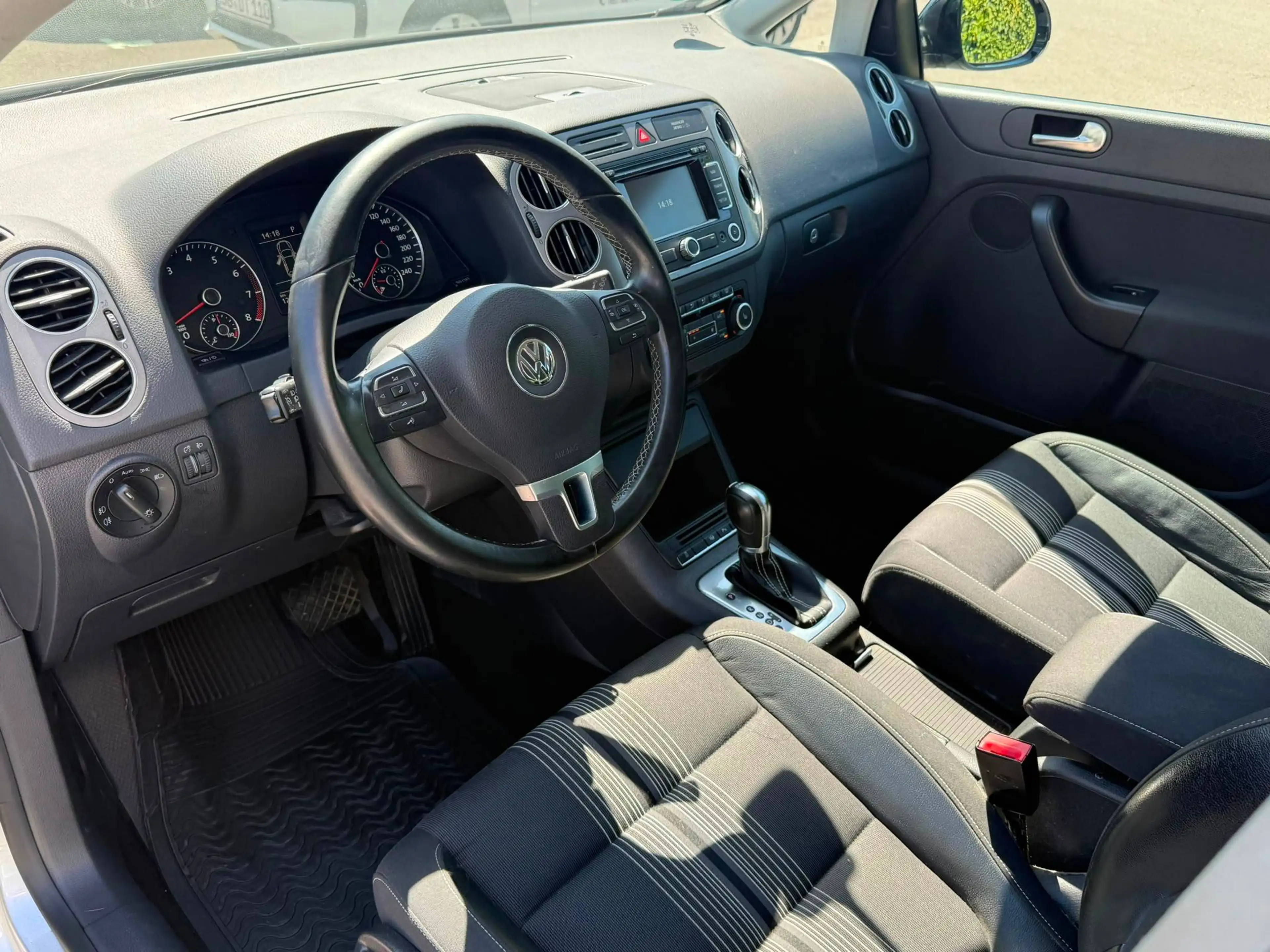Volkswagen Golf Plus IV 1.4 TSI Match*2. Hand*Tüv und Service NEU — photo 12