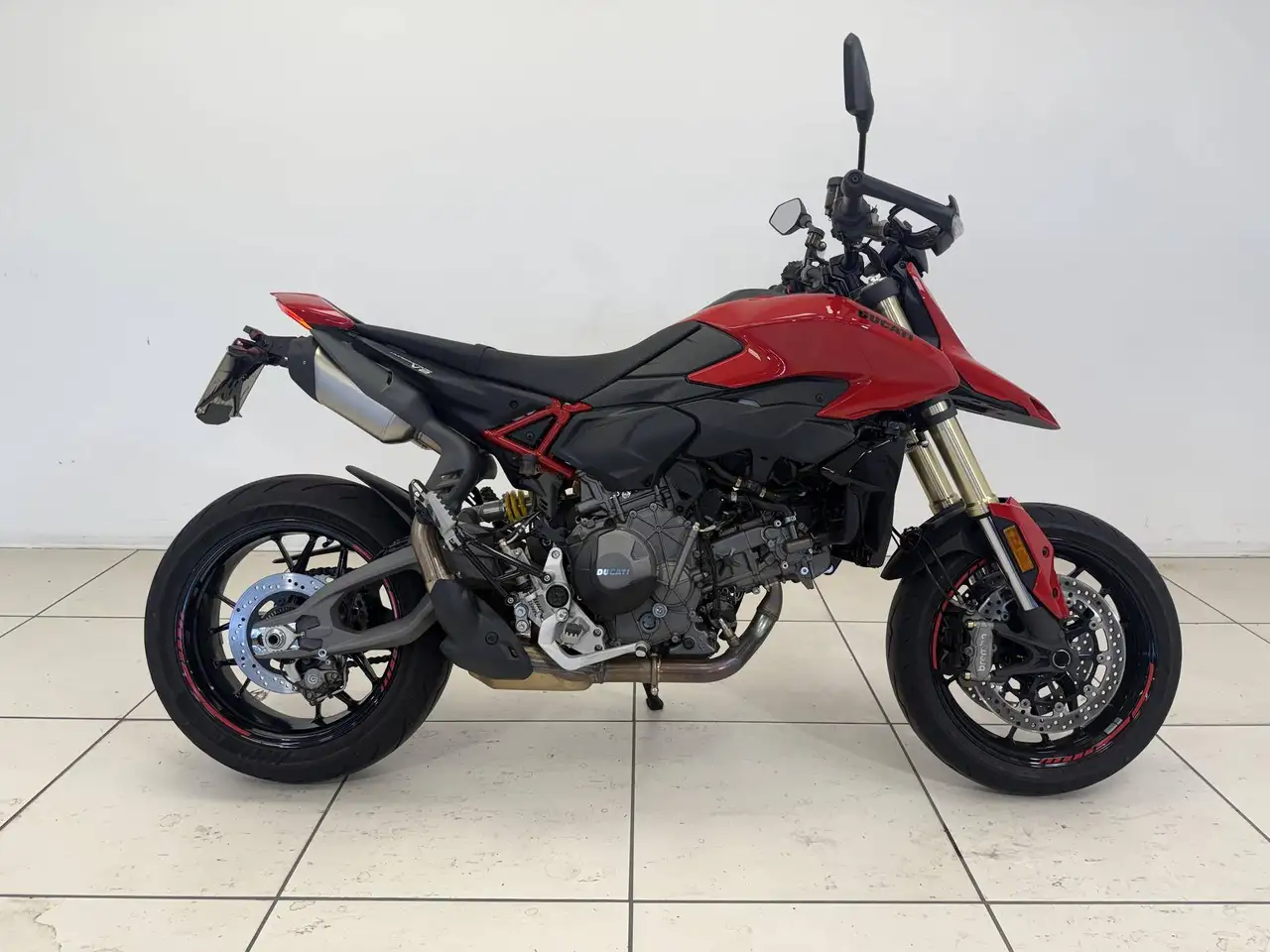 Ducati Hypermotard 821