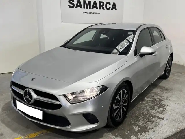 Mercedes-Benz A 180 180d