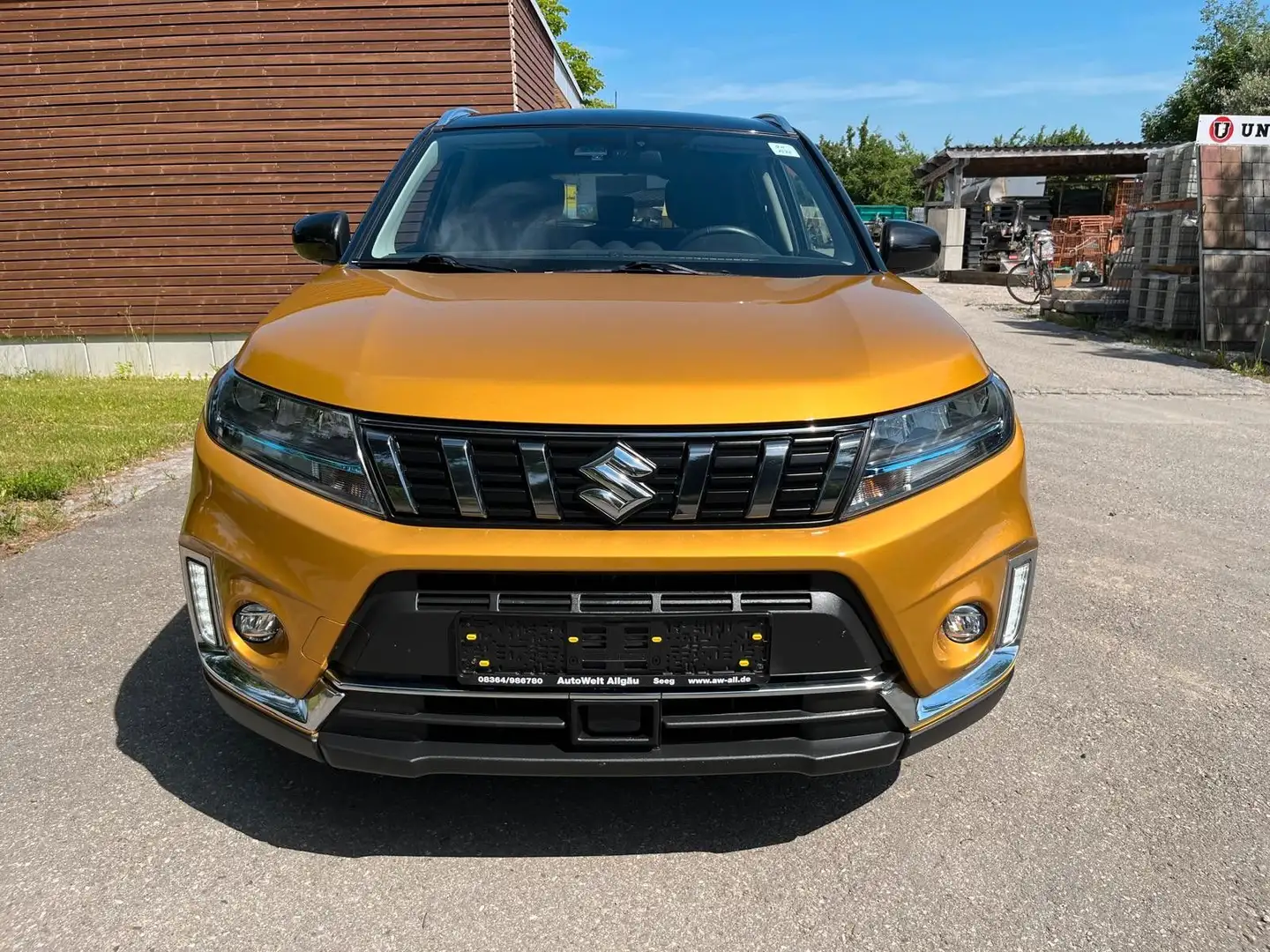 Suzuki Vitara 1.5 Hybrid Comfort 4x2 Orange - 2