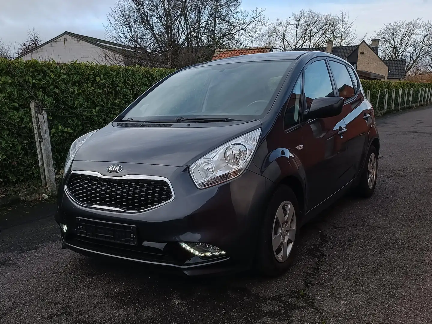 Kia Venga Venga 1.4 CVVT Attract Gris - 1