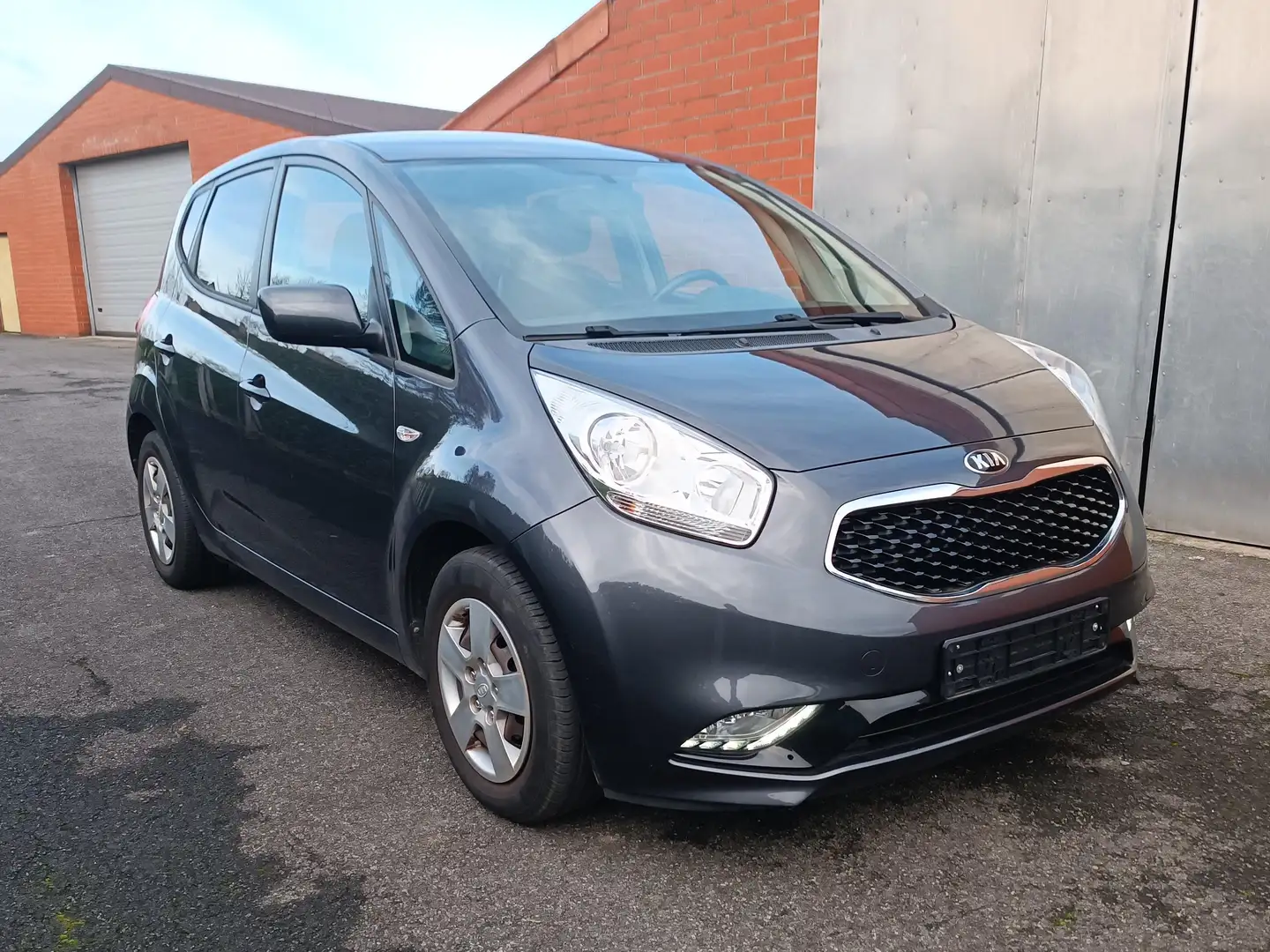 Kia Venga Venga 1.4 CVVT Attract Gris - 2