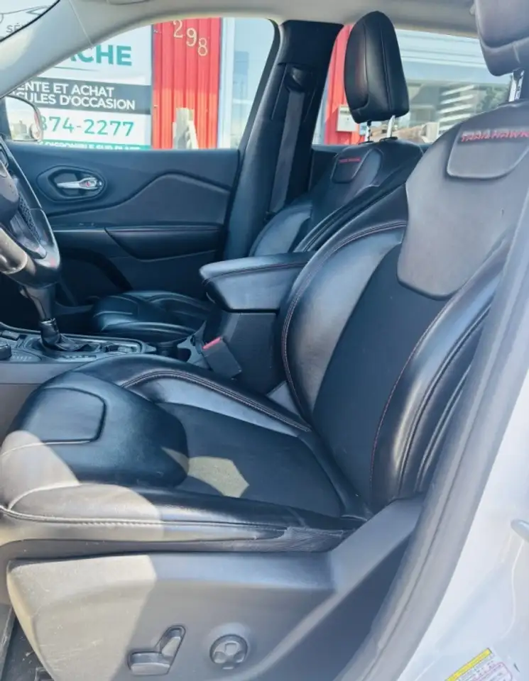 Jeep Cherokee снимка Jeep Cherokee