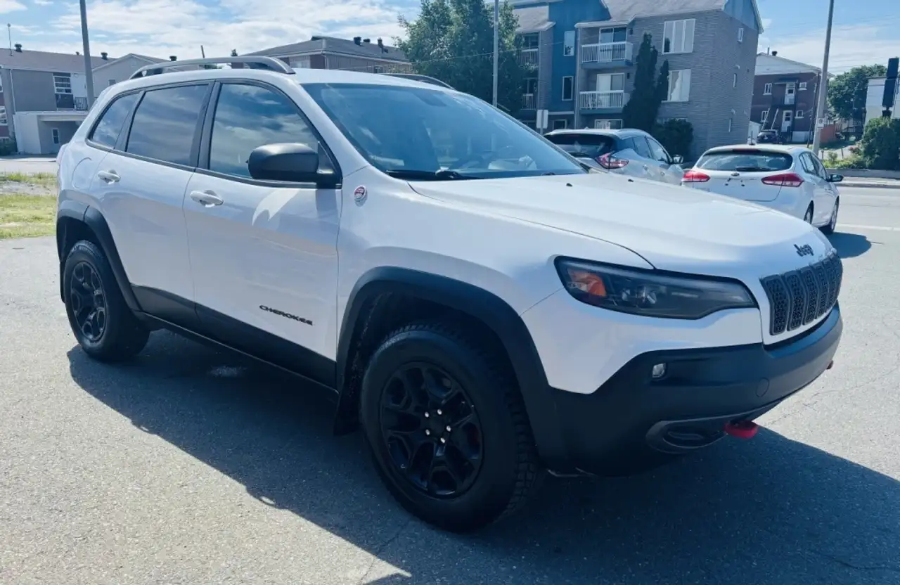 Jeep Cherokee снимка Jeep Cherokee