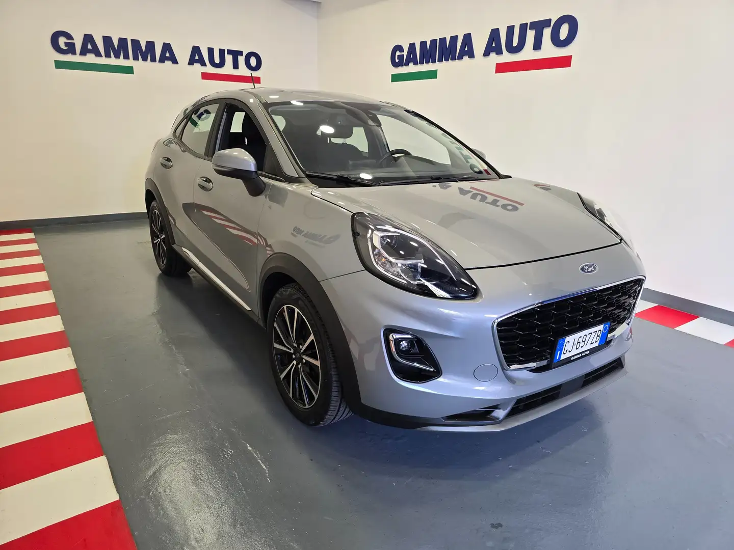 Ford Puma 1.0 HYBRID 125CV TITANIUM AUTOMATICA FATTURABILE Gris - 2