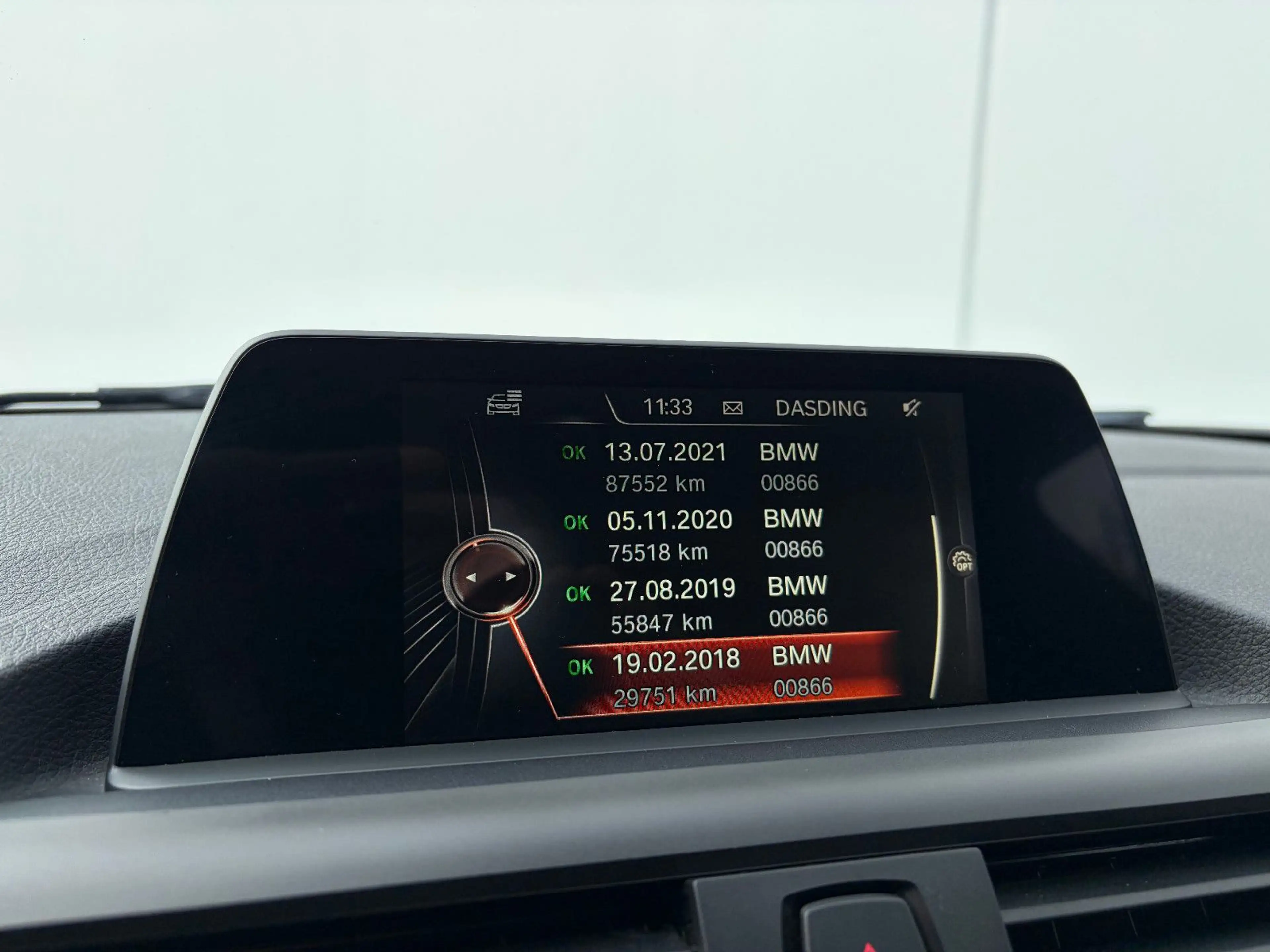BMW 118 i Lim. Advantage*NAVI*LED*PDC* — photo 16