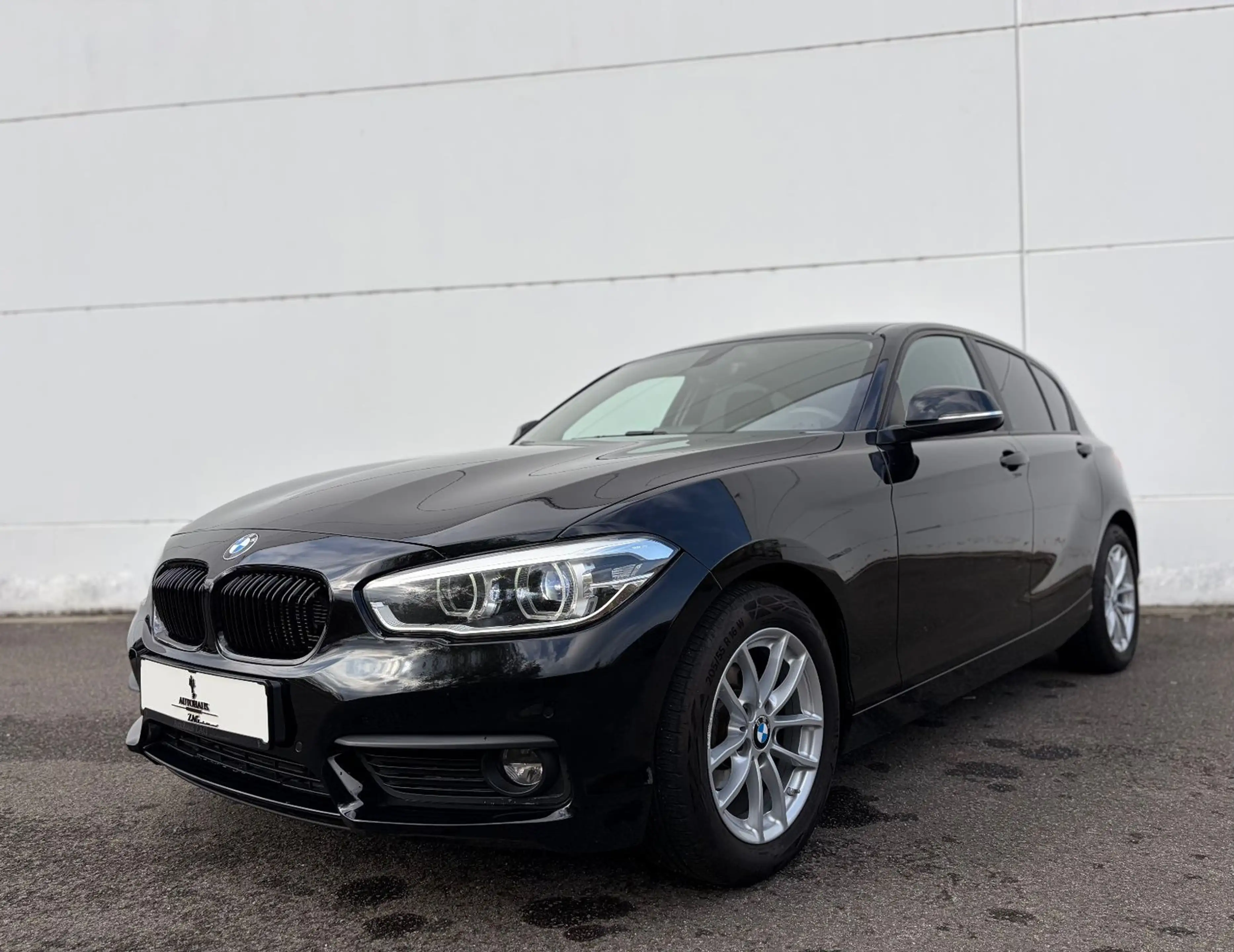 BMW 118 i Lim. Advantage*NAVI*LED*PDC* — photo 3