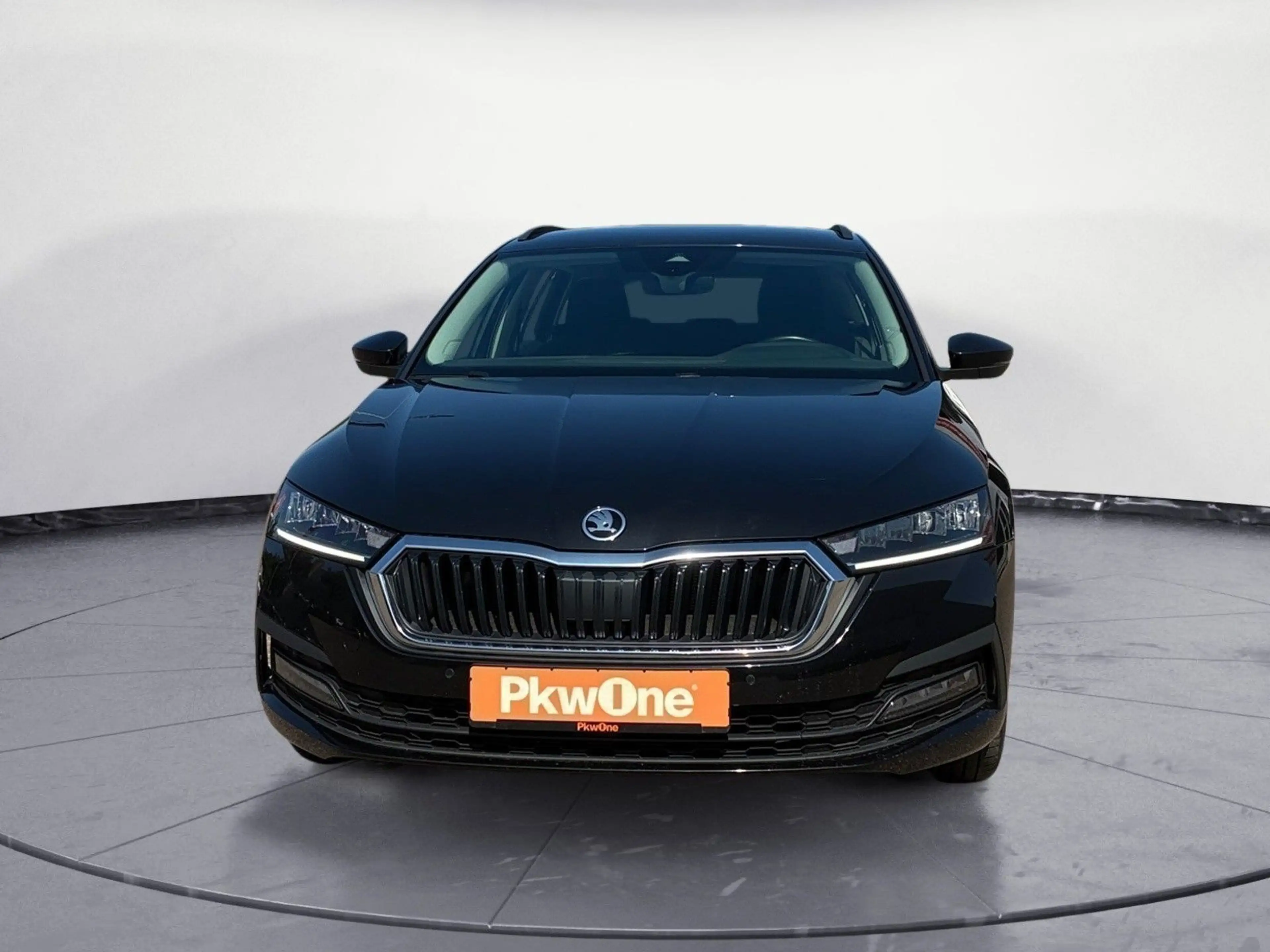 Skoda Octavia 2,0 TDI ACC*NAVI*LED*PDC*SHZ*LHZ*CARPLAY — photo 6