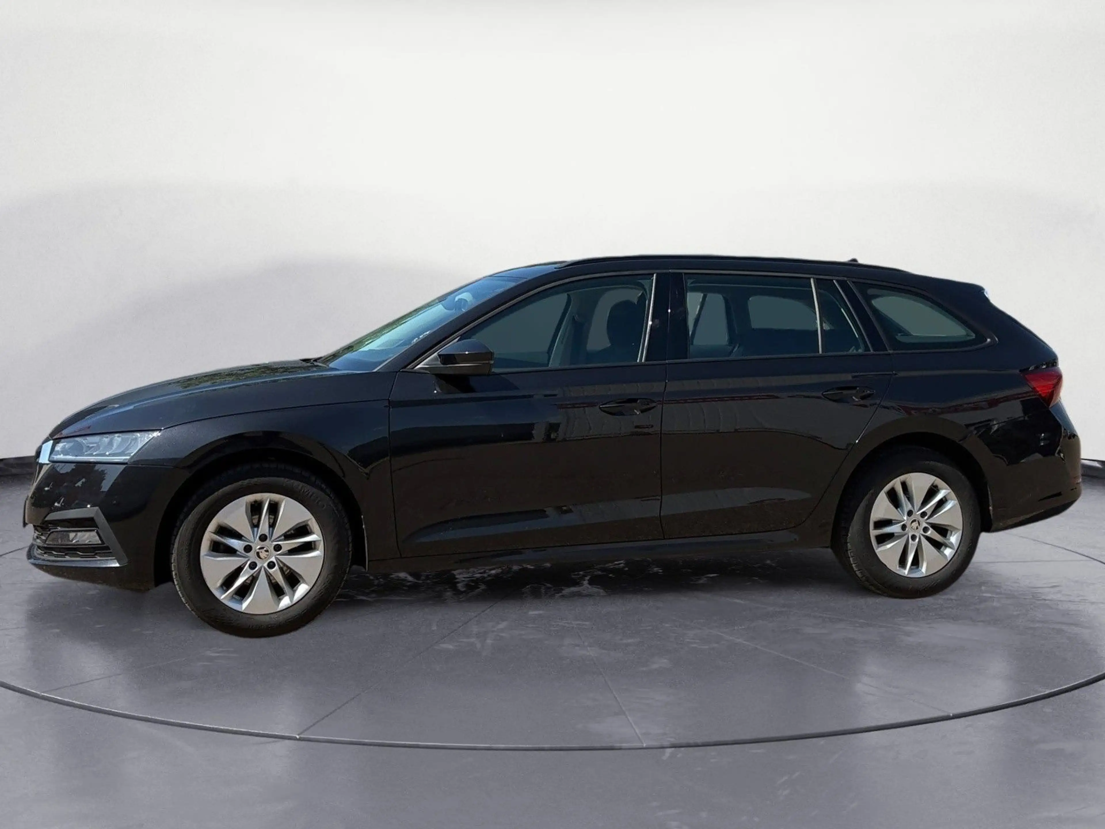 Skoda Octavia 2,0 TDI ACC*NAVI*LED*PDC*SHZ*LHZ*CARPLAY — photo 2