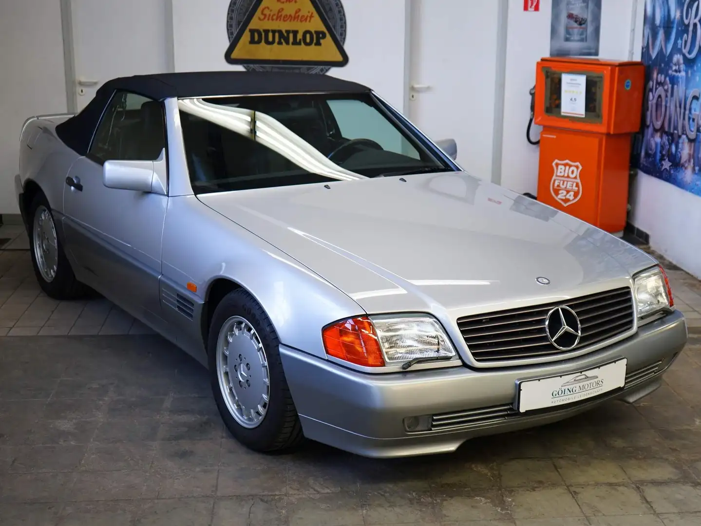Mercedes-Benz 500 R129 in einem schönen Pflegezustand mit H-Kennz Silber - 1